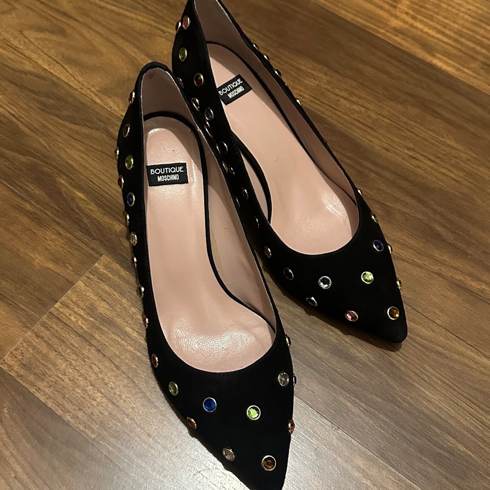 MOSCHINO Boutique black jeweled pumps